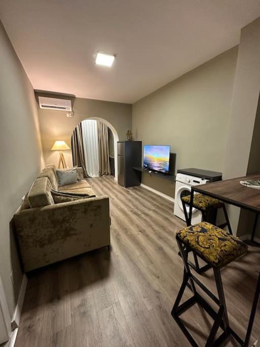 Apartment Bejart 4 *